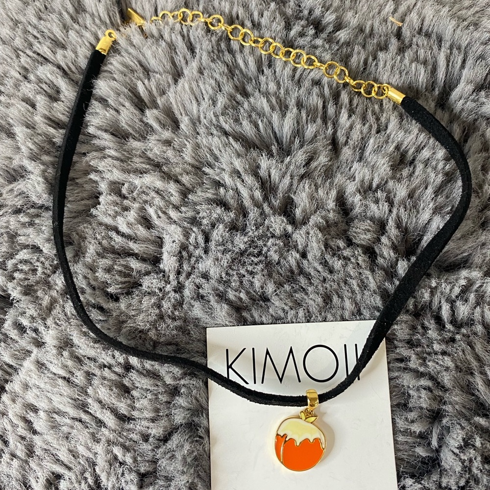 Kimoji Peach Choker